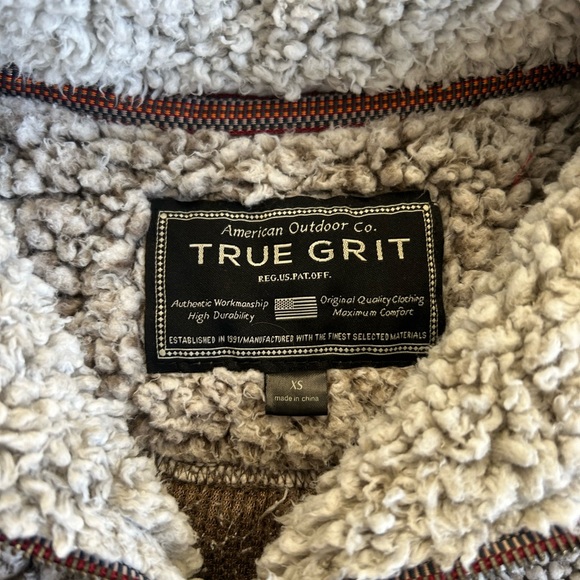 True Grit Sherpa Pullover - Picture 5 of 6
